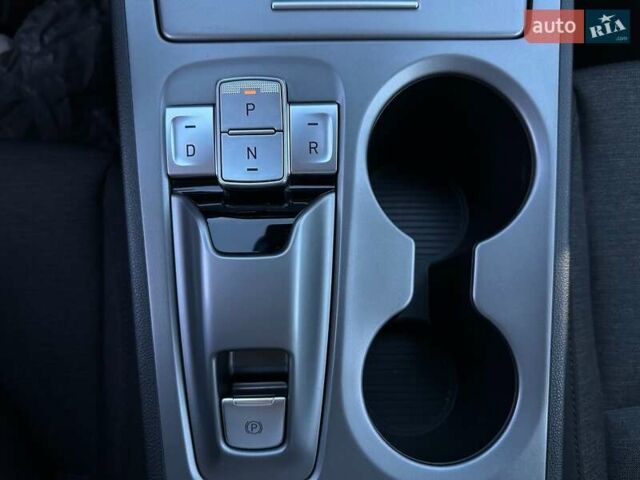 Красный Хендай Kona Electric, объемом двигателя 0 л и пробегом 86 тыс. км за 20600 $, фото 42 на Automoto.ua