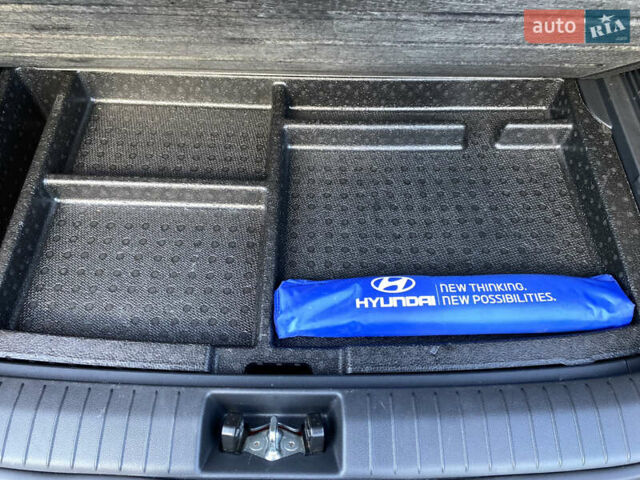 Червоний Хендай Kona Electric, об'ємом двигуна 0 л та пробігом 52 тис. км за 23200 $, фото 86 на Automoto.ua