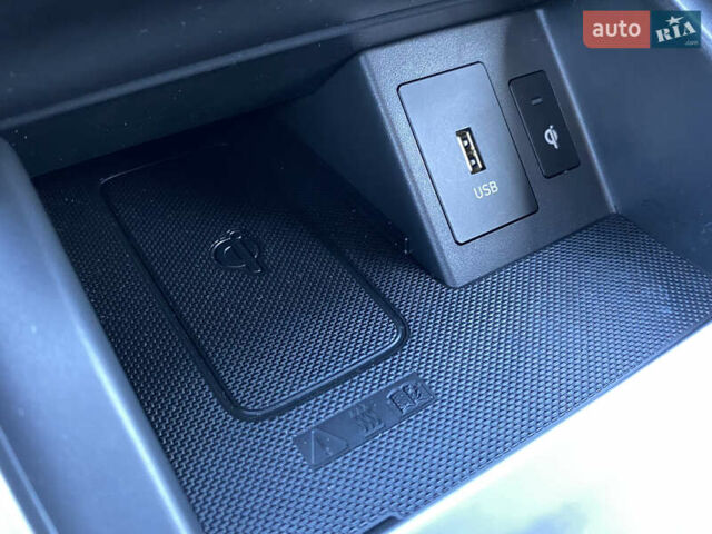 Червоний Хендай Kona Electric, об'ємом двигуна 0 л та пробігом 52 тис. км за 23200 $, фото 59 на Automoto.ua