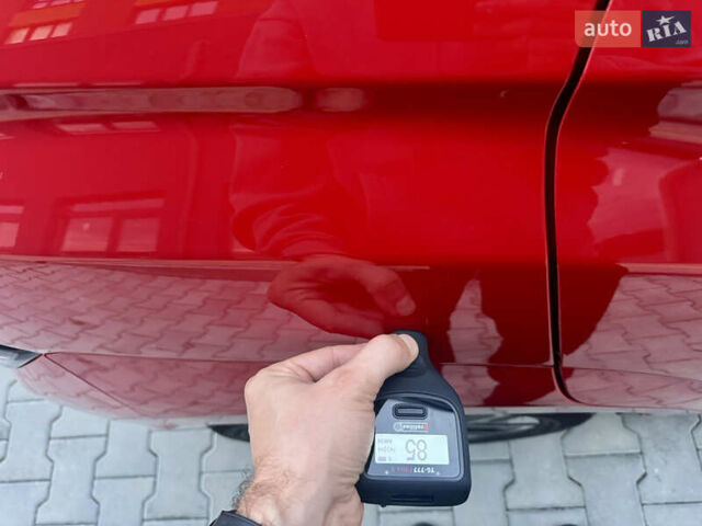 Красный Хендай Kona Electric, объемом двигателя 0 л и пробегом 161 тыс. км за 17999 $, фото 59 на Automoto.ua