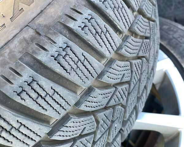 Красный Хендай Kona Electric, объемом двигателя 0 л и пробегом 86 тыс. км за 20600 $, фото 20 на Automoto.ua