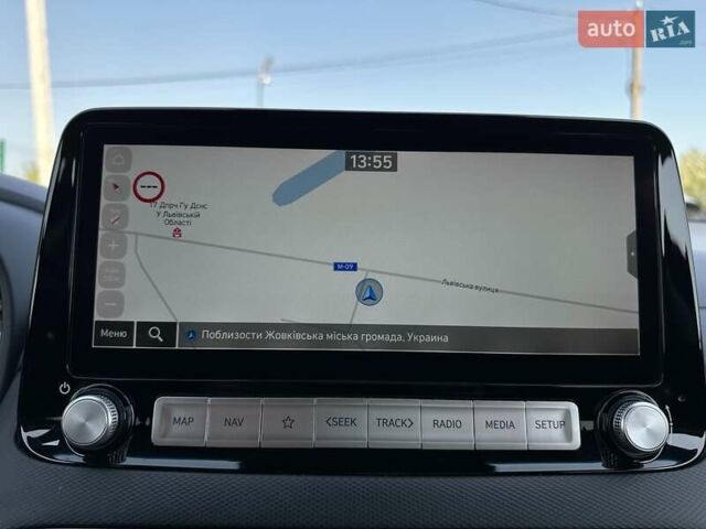 Красный Хендай Kona Electric, объемом двигателя 0 л и пробегом 113 тыс. км за 19900 $, фото 51 на Automoto.ua