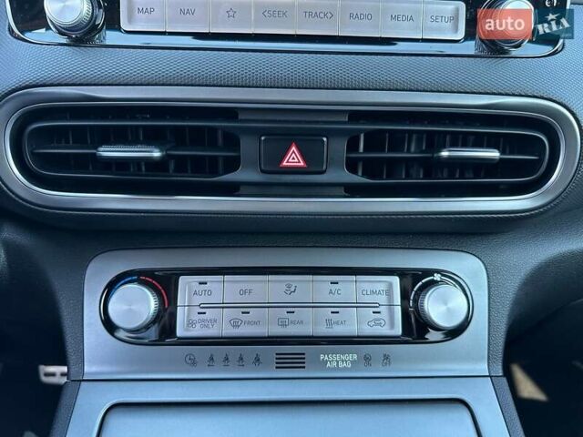 Красный Хендай Kona Electric, объемом двигателя 0 л и пробегом 86 тыс. км за 20600 $, фото 39 на Automoto.ua