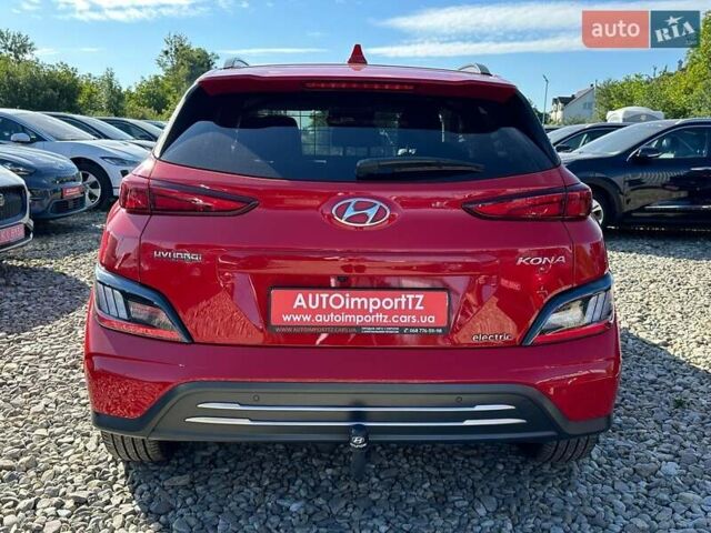 Красный Хендай Kona Electric, объемом двигателя 0 л и пробегом 86 тыс. км за 20600 $, фото 9 на Automoto.ua