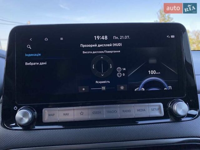 Червоний Хендай Kona Electric, об'ємом двигуна 0 л та пробігом 105 тис. км за 20200 $, фото 53 на Automoto.ua