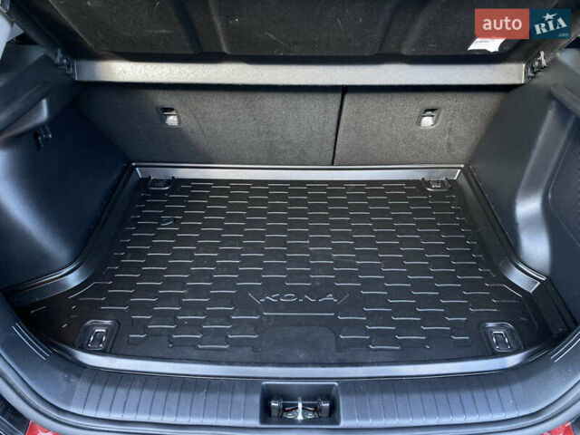 Червоний Хендай Kona Electric, об'ємом двигуна 0 л та пробігом 52 тис. км за 23200 $, фото 85 на Automoto.ua