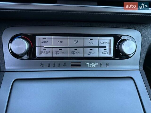 Красный Хендай Kona Electric, объемом двигателя 0 л и пробегом 86 тыс. км за 20600 $, фото 40 на Automoto.ua