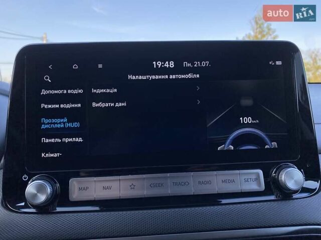 Красный Хендай Kona Electric, объемом двигателя 0 л и пробегом 105 тыс. км за 20200 $, фото 52 на Automoto.ua