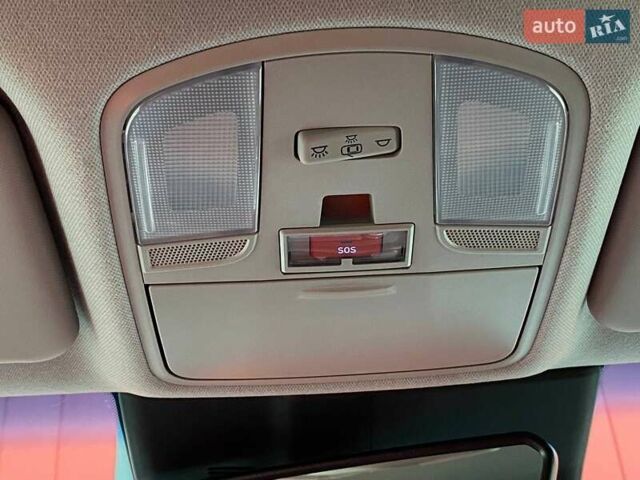 Красный Хендай Kona Electric, объемом двигателя 0 л и пробегом 67 тыс. км за 19999 $, фото 16 на Automoto.ua