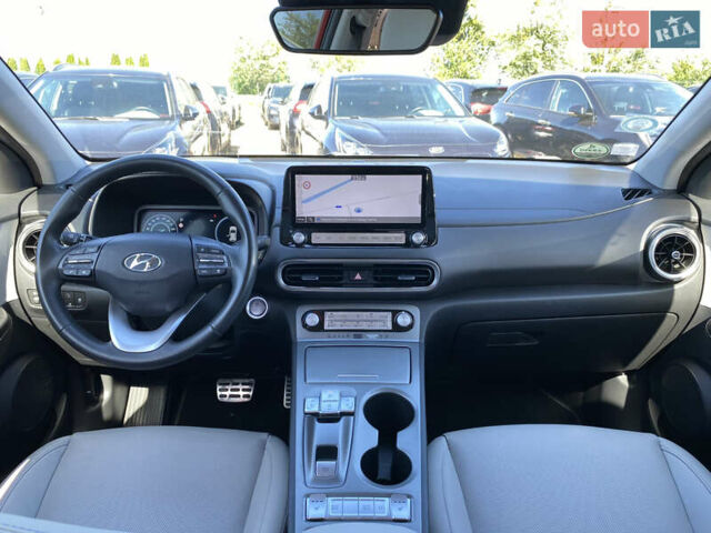 Червоний Хендай Kona Electric, об'ємом двигуна 0 л та пробігом 52 тис. км за 23200 $, фото 3 на Automoto.ua