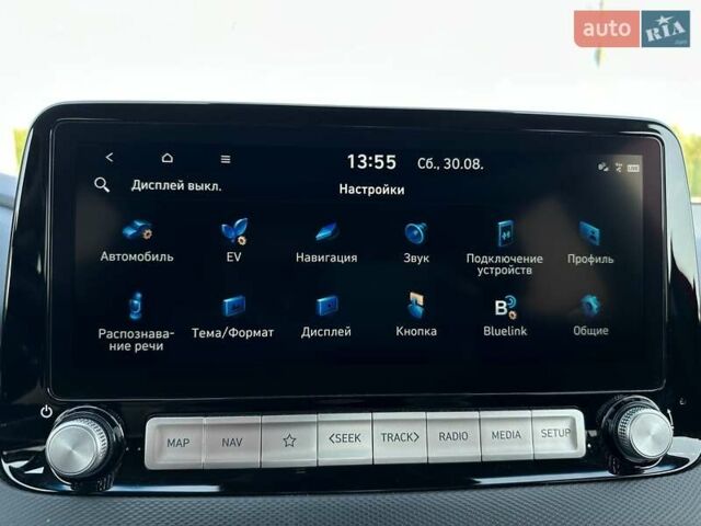 Красный Хендай Kona Electric, объемом двигателя 0 л и пробегом 113 тыс. км за 19900 $, фото 49 на Automoto.ua