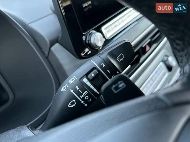 Красный Хендай Kona Electric, объемом двигателя 0 л и пробегом 113 тыс. км за 19900 $, фото 43 на Automoto.ua