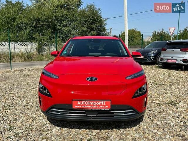 Красный Хендай Kona Electric, объемом двигателя 0 л и пробегом 113 тыс. км за 19900 $, фото 25 на Automoto.ua