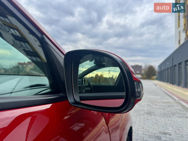 Красный Хендай Kona Electric, объемом двигателя 0 л и пробегом 161 тыс. км за 17999 $, фото 12 на Automoto.ua