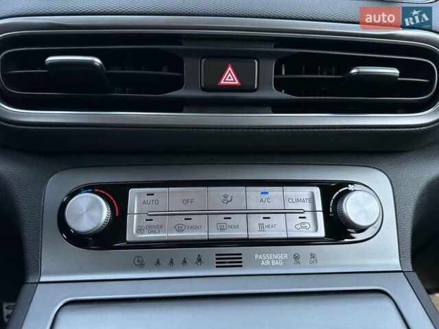 Красный Хендай Kona Electric, объемом двигателя 0 л и пробегом 113 тыс. км за 19900 $, фото 52 на Automoto.ua