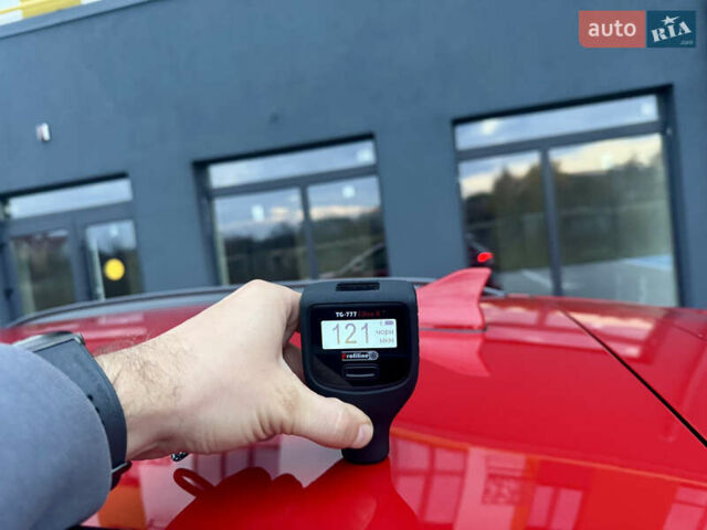 Красный Хендай Kona Electric, объемом двигателя 0 л и пробегом 161 тыс. км за 17999 $, фото 67 на Automoto.ua