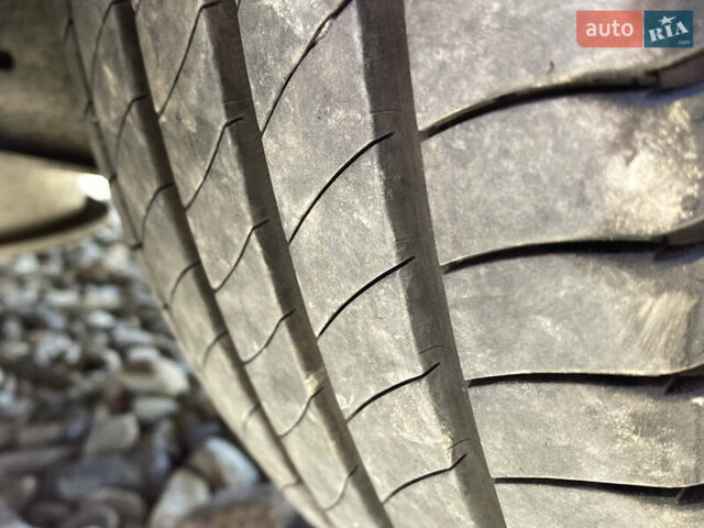 Червоний Хендай Kona Electric, об'ємом двигуна 0 л та пробігом 52 тис. км за 23200 $, фото 29 на Automoto.ua