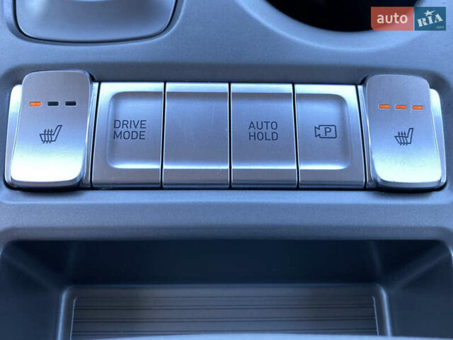 Червоний Хендай Kona Electric, об'ємом двигуна 0 л та пробігом 52 тис. км за 23200 $, фото 61 на Automoto.ua