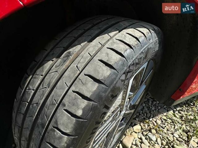 Красный Хендай Kona Electric, объемом двигателя 0 л и пробегом 113 тыс. км за 19900 $, фото 28 на Automoto.ua