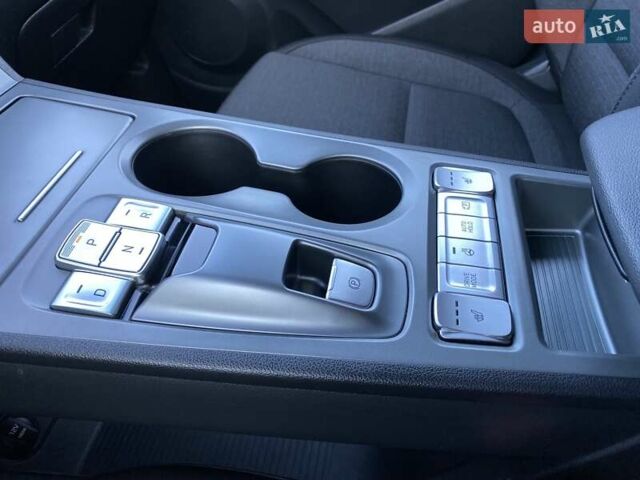 Красный Хендай Kona Electric, объемом двигателя 0 л и пробегом 105 тыс. км за 20500 $, фото 40 на Automoto.ua