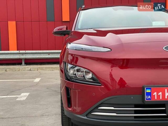 Красный Хендай Kona Electric, объемом двигателя 0 л и пробегом 67 тыс. км за 19999 $, фото 11 на Automoto.ua