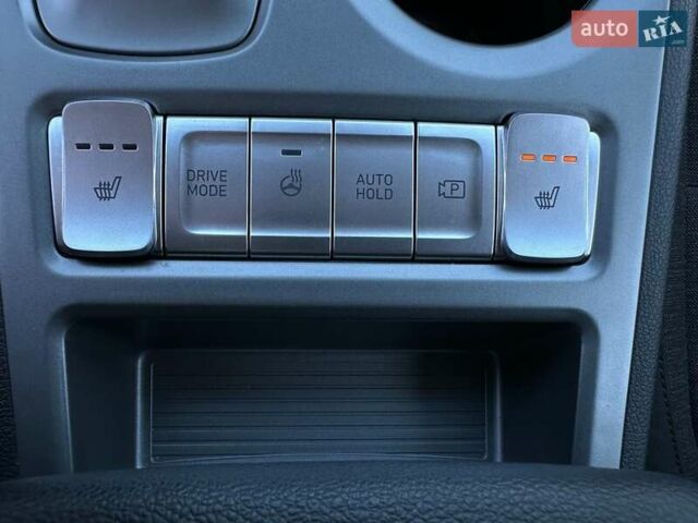 Красный Хендай Kona Electric, объемом двигателя 0 л и пробегом 86 тыс. км за 20600 $, фото 41 на Automoto.ua