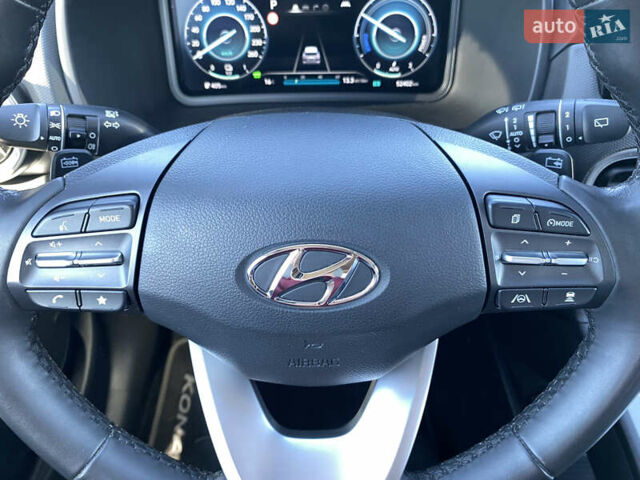 Червоний Хендай Kona Electric, об'ємом двигуна 0 л та пробігом 52 тис. км за 23200 $, фото 44 на Automoto.ua