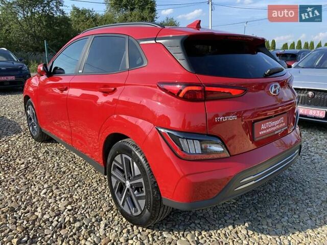 Красный Хендай Kona Electric, объемом двигателя 0 л и пробегом 105 тыс. км за 20500 $, фото 14 на Automoto.ua