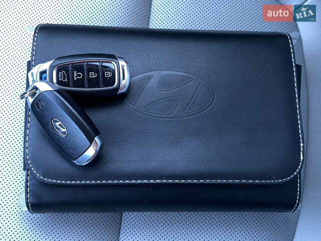 Червоний Хендай Kona Electric, об'ємом двигуна 0 л та пробігом 52 тис. км за 23200 $, фото 95 на Automoto.ua