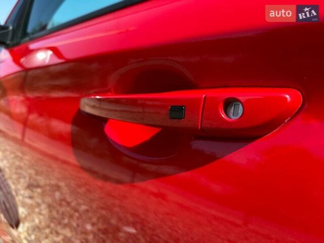 Красный Хендай Kona Electric, объемом двигателя 0 л и пробегом 113 тыс. км за 19900 $, фото 5 на Automoto.ua