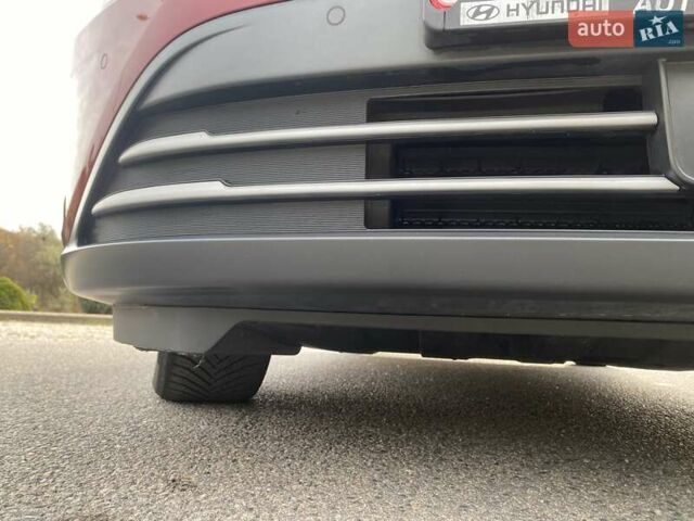 Червоний Хендай Kona Electric, об'ємом двигуна 0 л та пробігом 22 тис. км за 23700 $, фото 102 на Automoto.ua