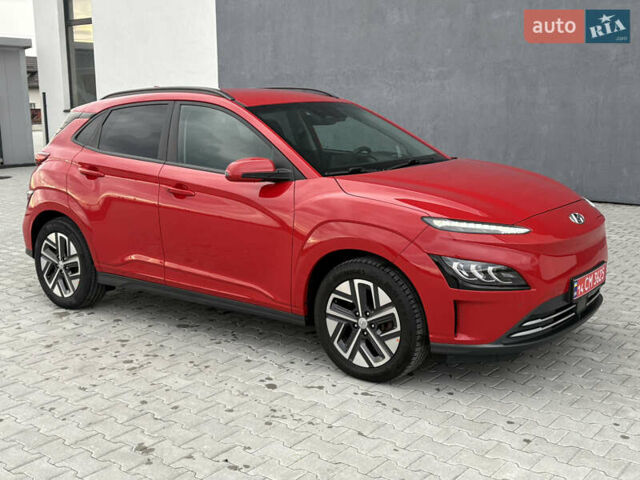 Красный Хендай Kona Electric, объемом двигателя 0 л и пробегом 89 тыс. км за 19799 $, фото 15 на Automoto.ua