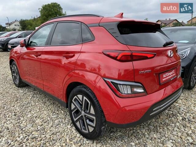 Красный Хендай Kona Electric, объемом двигателя 0 л и пробегом 111 тыс. км за 20400 $, фото 14 на Automoto.ua
