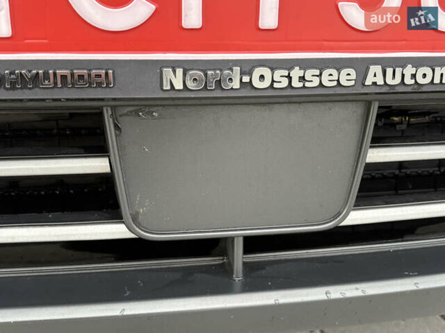 Красный Хендай Kona Electric, объемом двигателя 0 л и пробегом 89 тыс. км за 19799 $, фото 25 на Automoto.ua