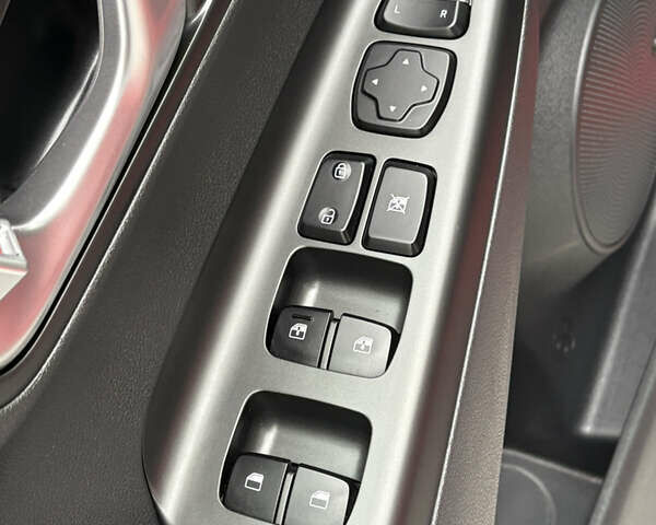 Красный Хендай Kona Electric, объемом двигателя 0 л и пробегом 89 тыс. км за 19799 $, фото 38 на Automoto.ua