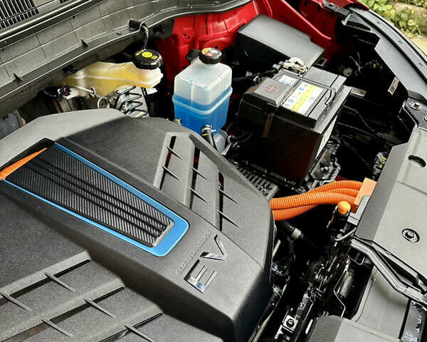 Красный Хендай Kona Electric, объемом двигателя 0 л и пробегом 84 тыс. км за 16950 $, фото 56 на Automoto.ua