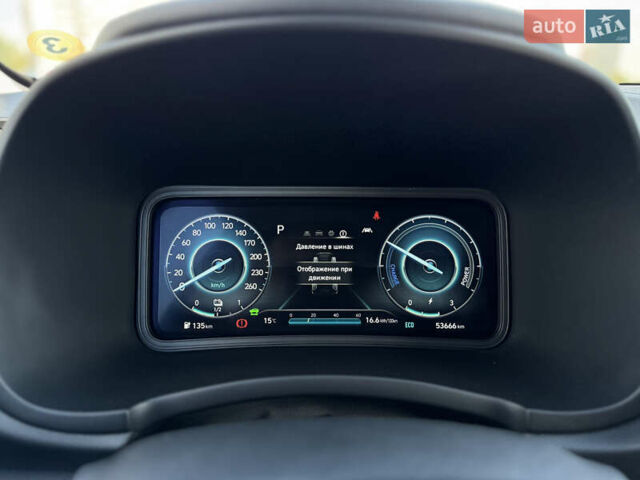 Красный Хендай Kona Electric, объемом двигателя 0 л и пробегом 53 тыс. км за 16900 $, фото 21 на Automoto.ua