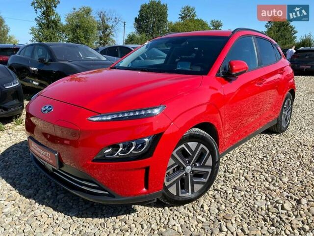 Красный Хендай Kona Electric, объемом двигателя 0 л и пробегом 113 тыс. км за 19950 $, фото 11 на Automoto.ua