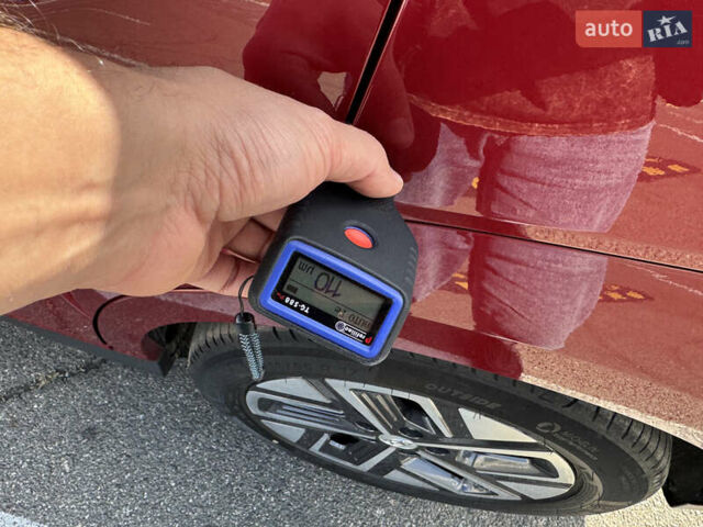 Красный Хендай Kona Electric, объемом двигателя 0 л и пробегом 53 тыс. км за 16900 $, фото 42 на Automoto.ua