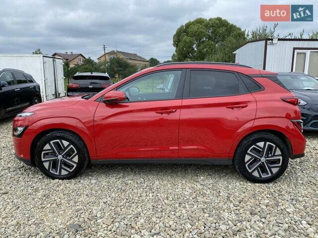 Красный Хендай Kona Electric, объемом двигателя 0 л и пробегом 111 тыс. км за 20400 $, фото 13 на Automoto.ua
