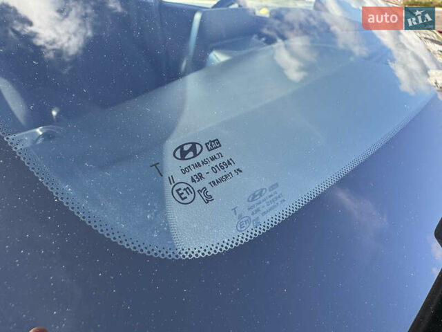 Красный Хендай Kona Electric, объемом двигателя 0 л и пробегом 53 тыс. км за 16900 $, фото 55 на Automoto.ua