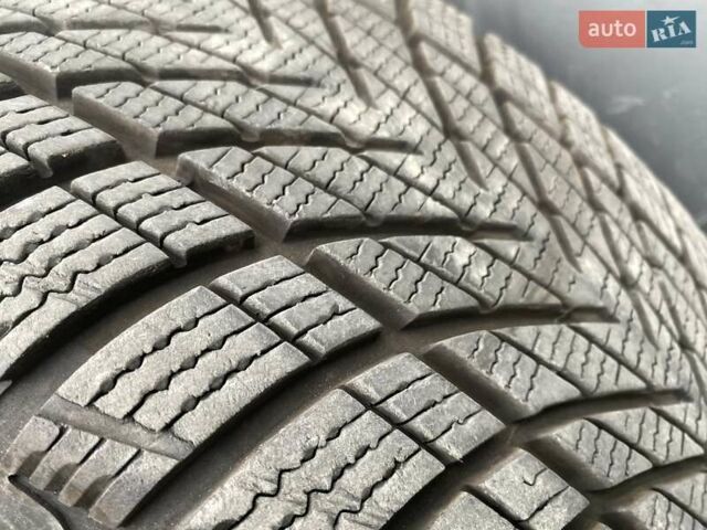 Красный Хендай Kona Electric, объемом двигателя 0 л и пробегом 117 тыс. км за 19200 $, фото 9 на Automoto.ua