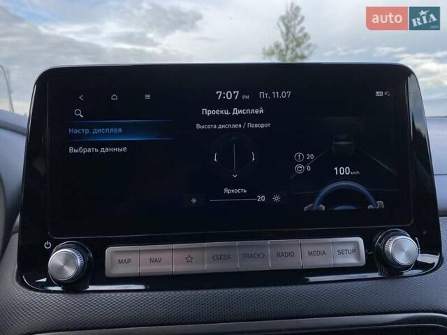 Красный Хендай Kona Electric, объемом двигателя 0 л и пробегом 117 тыс. км за 19200 $, фото 59 на Automoto.ua