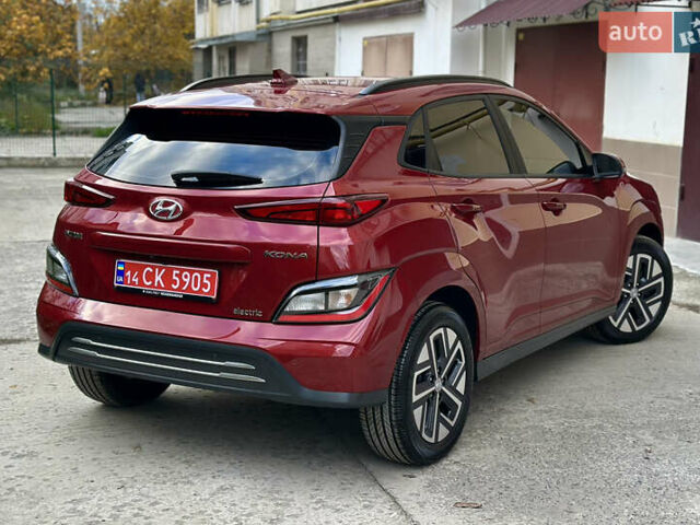 Красный Хендай Kona Electric, объемом двигателя 0 л и пробегом 84 тыс. км за 16950 $, фото 11 на Automoto.ua