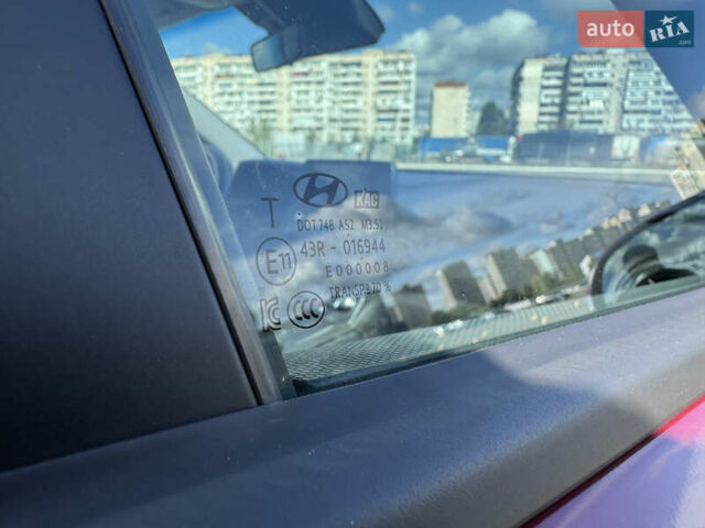 Красный Хендай Kona Electric, объемом двигателя 0 л и пробегом 53 тыс. км за 16900 $, фото 56 на Automoto.ua