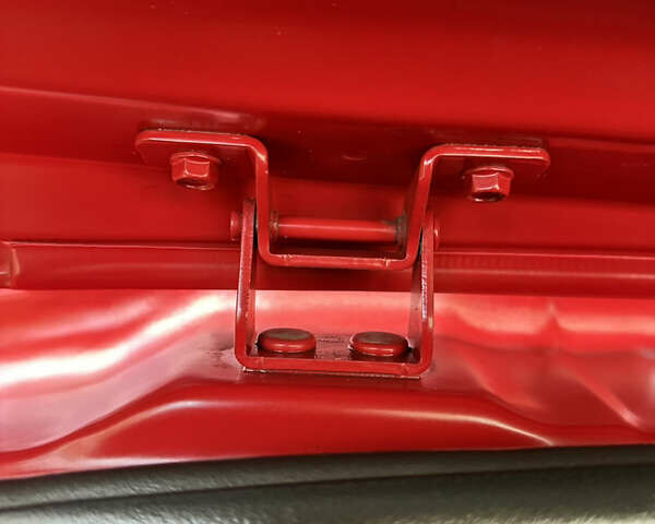 Красный Хендай Kona Electric, объемом двигателя 0 л и пробегом 84 тыс. км за 16950 $, фото 50 на Automoto.ua