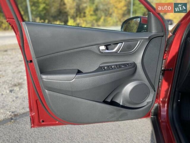 Червоний Хендай Kona Electric, об'ємом двигуна 0 л та пробігом 22 тис. км за 23700 $, фото 31 на Automoto.ua