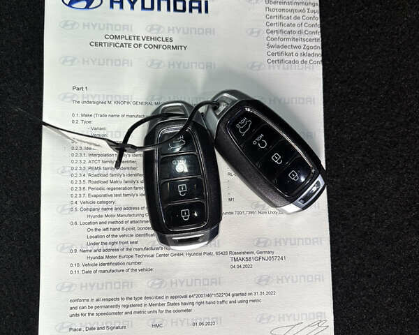 Красный Хендай Kona Electric, объемом двигателя 0 л и пробегом 89 тыс. км за 19799 $, фото 83 на Automoto.ua