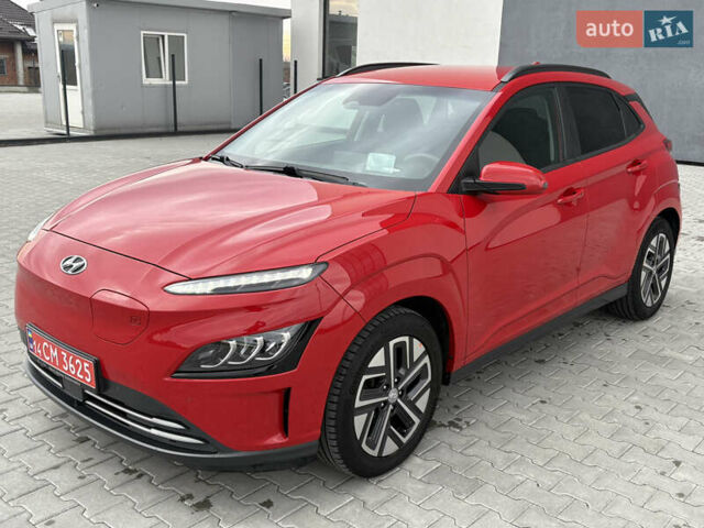 Красный Хендай Kona Electric, объемом двигателя 0 л и пробегом 89 тыс. км за 19799 $, фото 26 на Automoto.ua