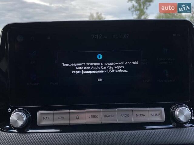 Красный Хендай Kona Electric, объемом двигателя 0 л и пробегом 117 тыс. км за 19200 $, фото 65 на Automoto.ua